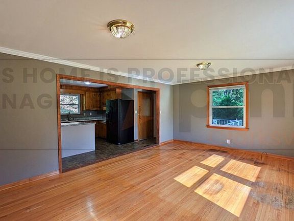 5th image of 564 Chesterfield Dr