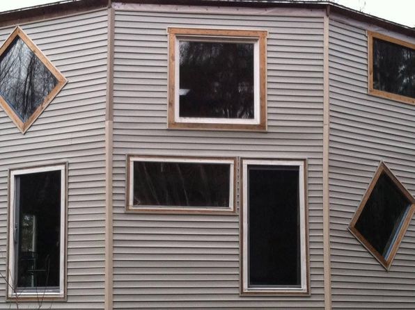 39 Lightening Hill Rd
