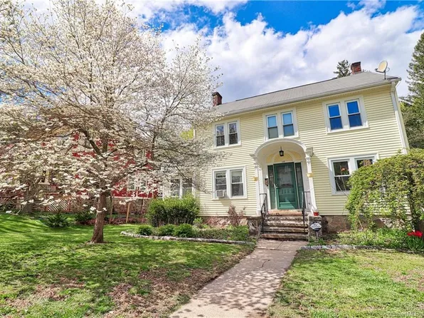 110 Woodside Avenue, Waterbury, CT 06708