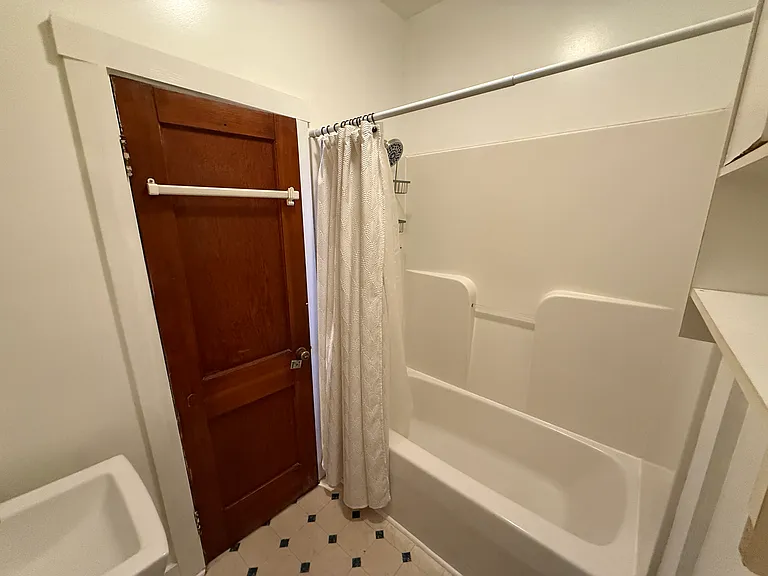 3 E Main St #2 — Photo 8