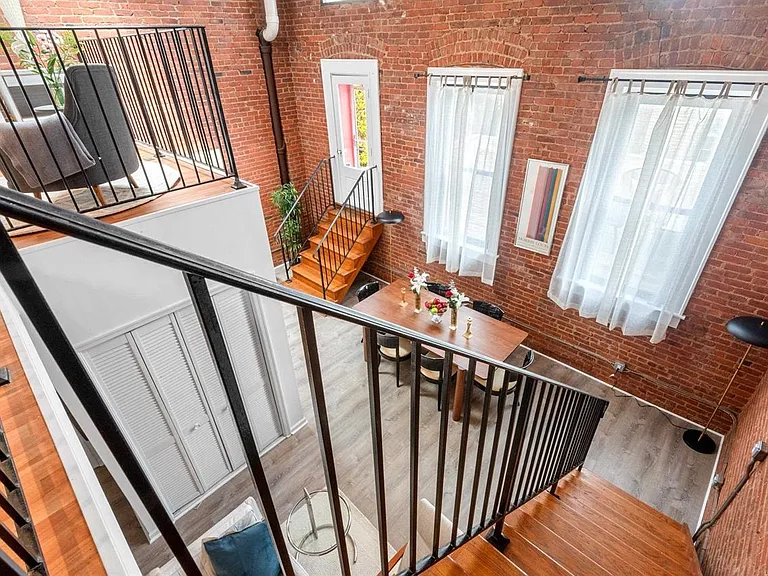 46 Irving St #2R — Photo 29