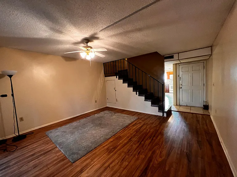 14410 Reuter Strasse Cir #215 — Photo 9