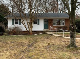 6311 Bardu Ave, Springfield, VA 22152