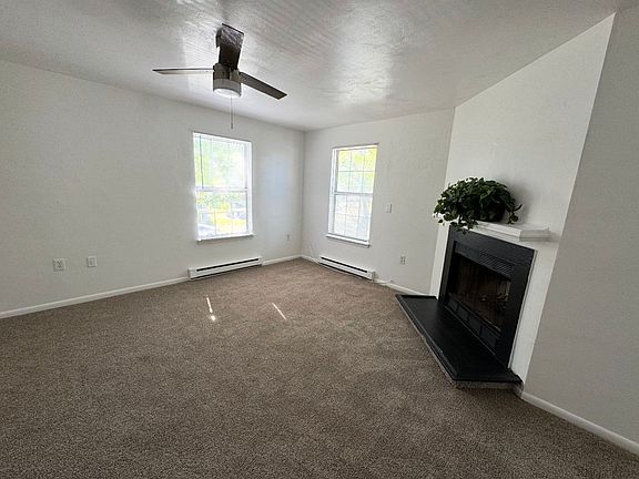 4th image of 1014 E Balview Ave