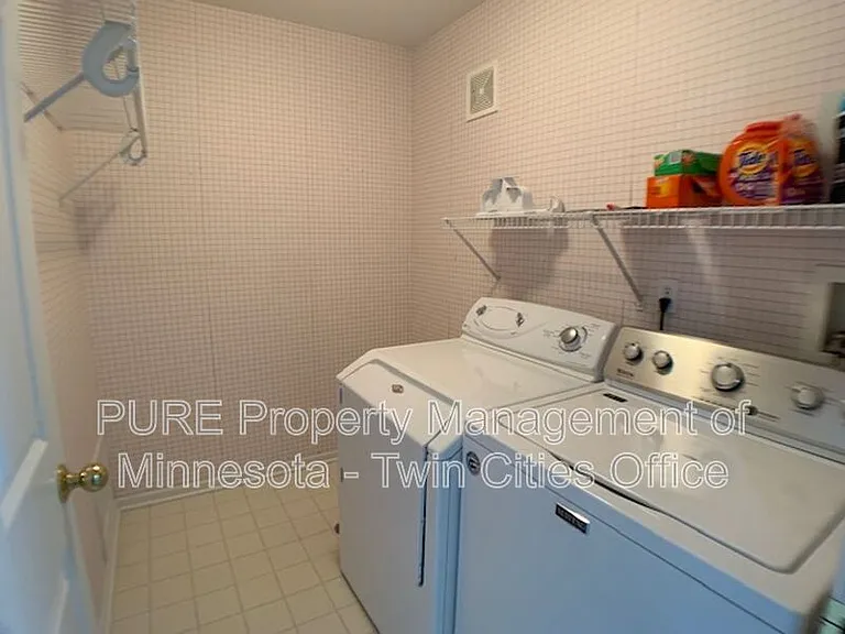 2245 Creekside Ct — Photo 20
