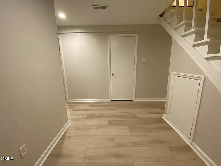409 Killington Dr — Photo 14