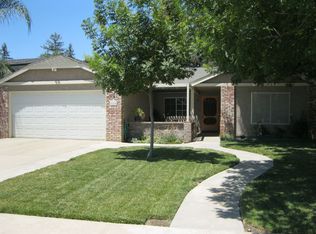 930 W Paradise Ave, Visalia, CA 93277