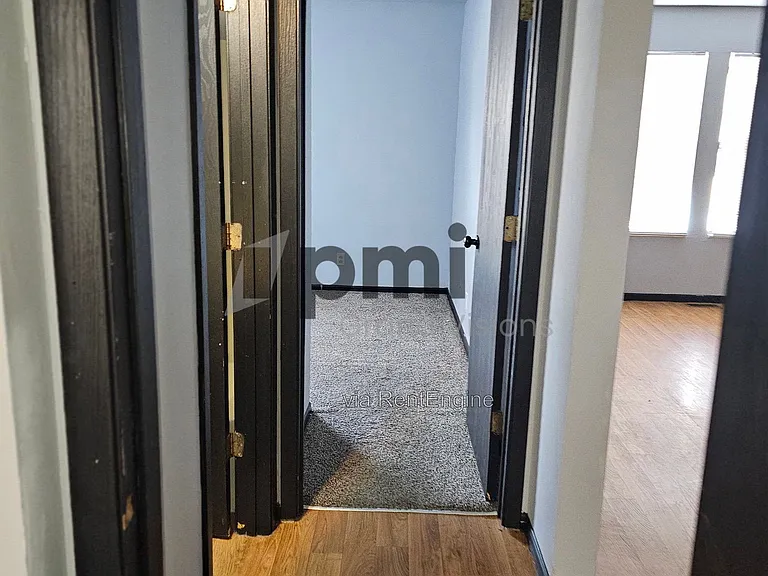 Vawter Street Apartments — Photo 32