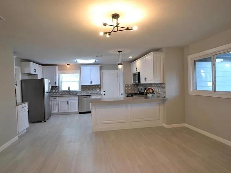 4829 Waycross Dr — Photo 10