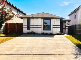 3711 Jaime Martin Dr, Laredo, TX 78046