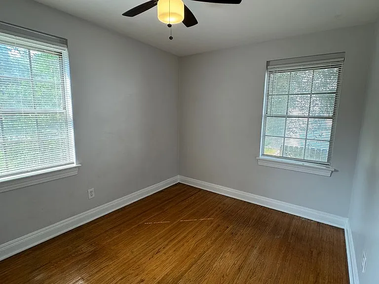 2079 Douglass Blvd — Photo 12