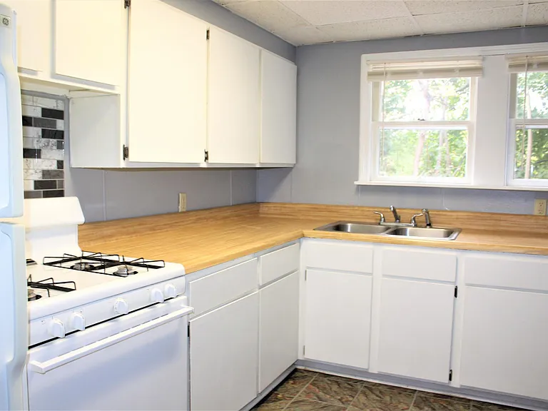21 Inkster Ave #A — Photo 4