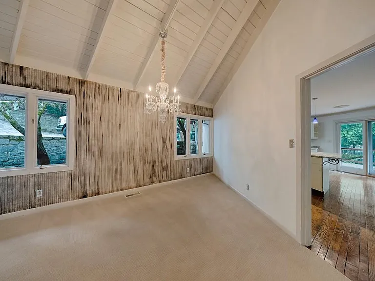 130 Huntcliff Point — Photo 19