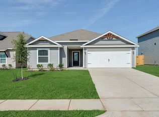 4910 Fillmore Dr, Greenville, TX 75401