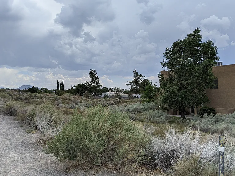 2900 Vista Del Rey NE — Photo 18