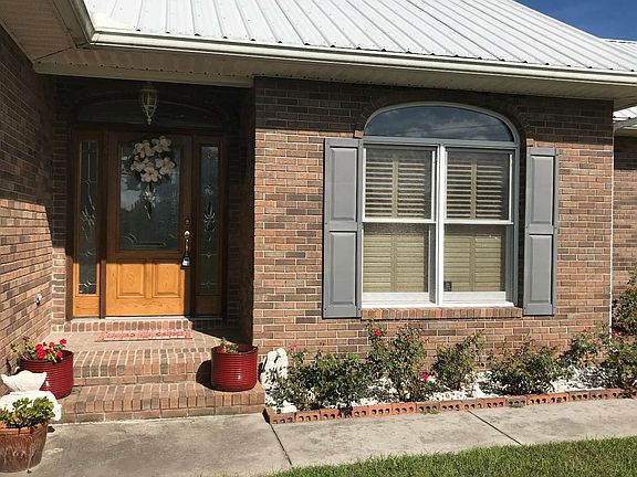 3rd image of 5045 NW 48th Ave