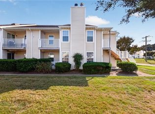608 Spire Ct, Virginia Beach, VA 23462