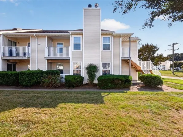 608 Spire Ct, Virginia Beach, VA 23462