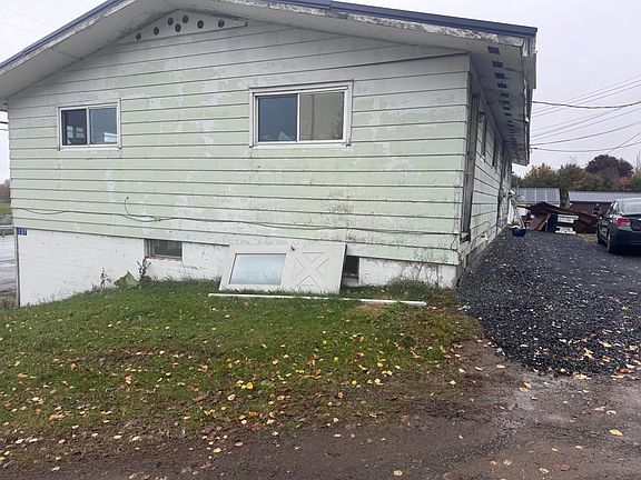 2nd image of 135-137 Military Road