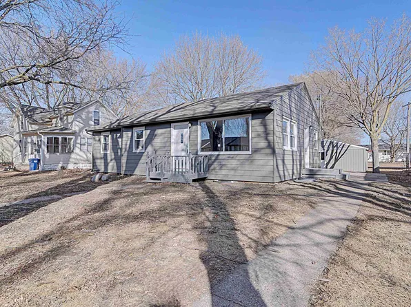 1509 Jackson Ave, Spirit Lake, IA 51360