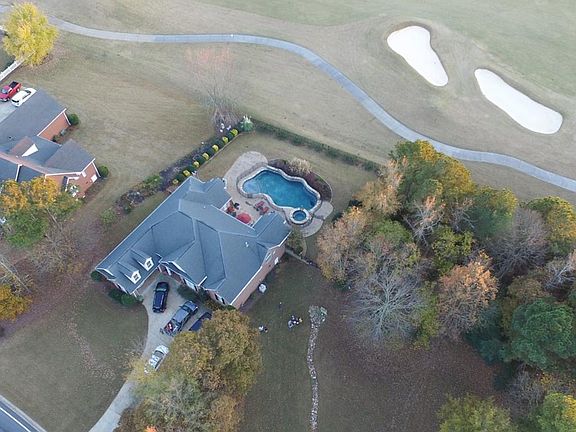 3rd image of 511 Birkdale Blvd