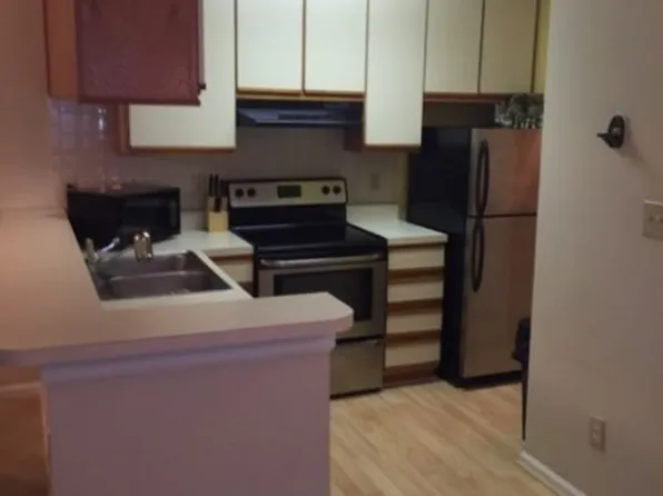 3959 Horse Run Gln APT 202, Newport News, VA 23602