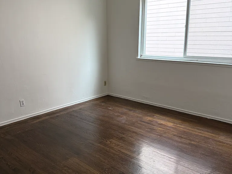 bedroom #1