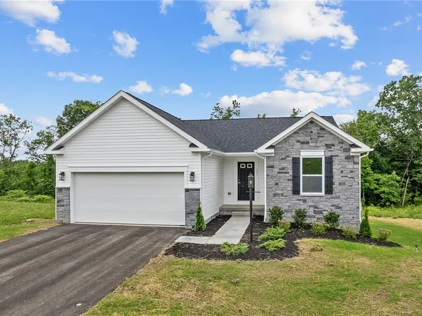 121 Samantha Dr, Monaca, PA 15061