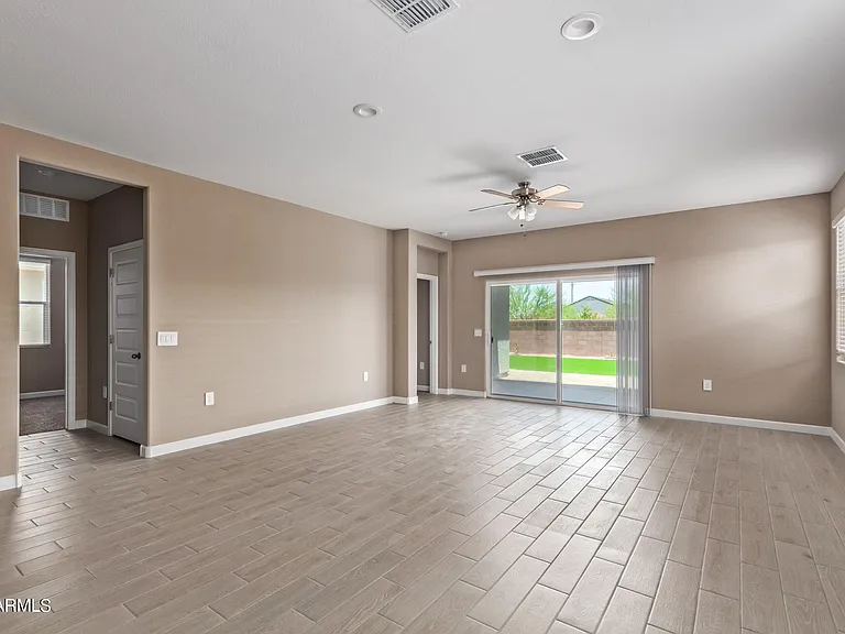 36501 N Senepol St — Photo 7