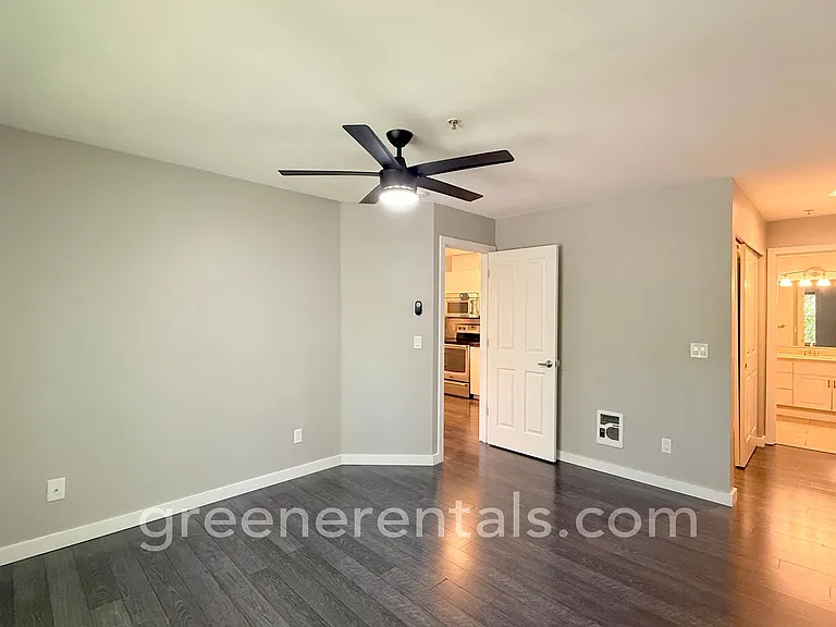 2210 Tolmie Ave #C-1 — Photo 15
