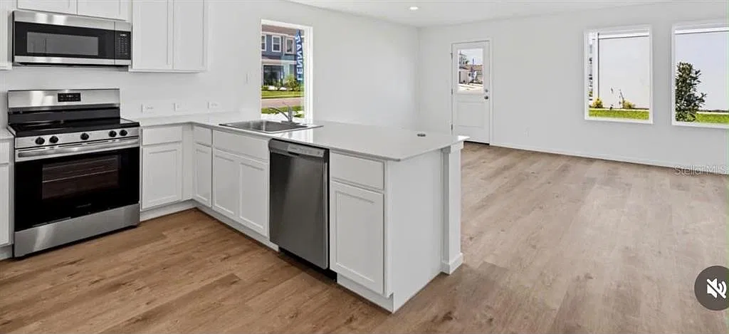 3 bed, 2.5 bath, 1460 sqft, $1,950 — Photo 4