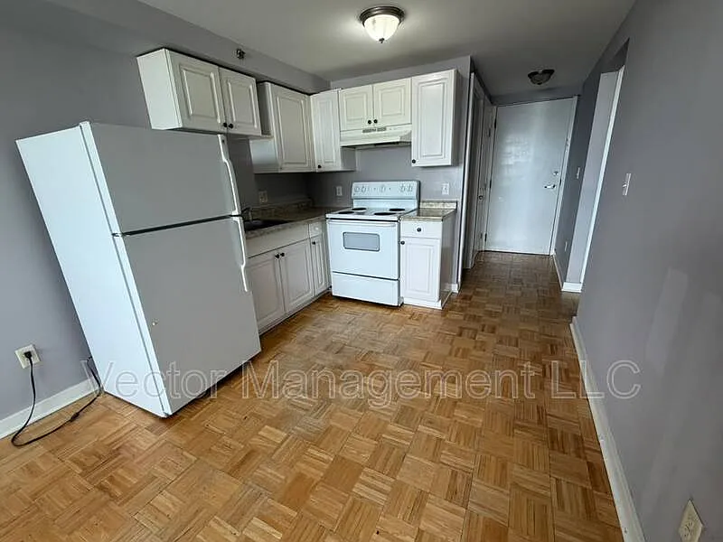 1349 Dixwell Ave #24
