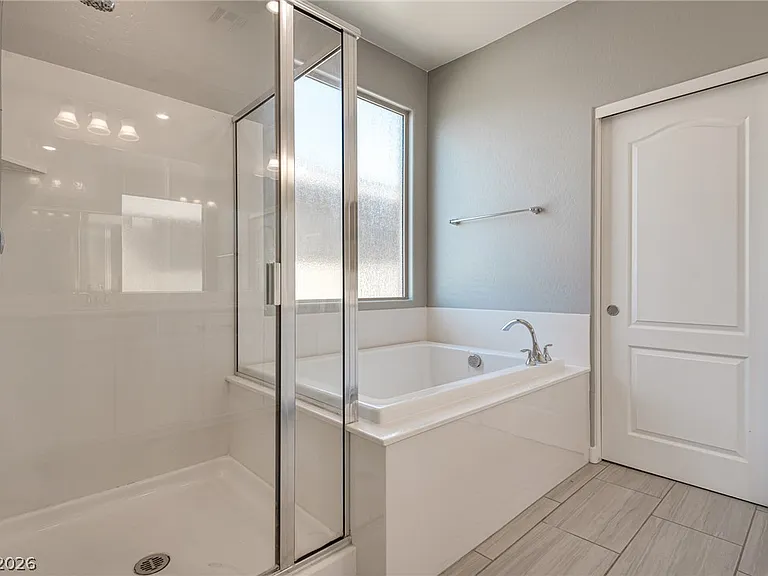 12321 Silvana St — Photo 30