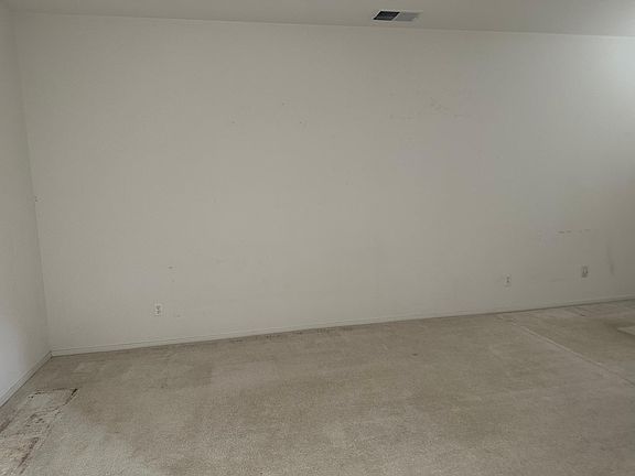 4th image of 4482 Mira Loma Dr