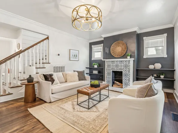 102 Demoss Rd, Nashville, TN 37209
