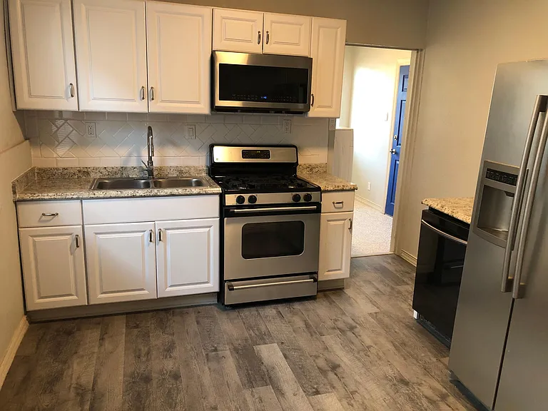1123 Myrtle Ave #1A — Photo 17
