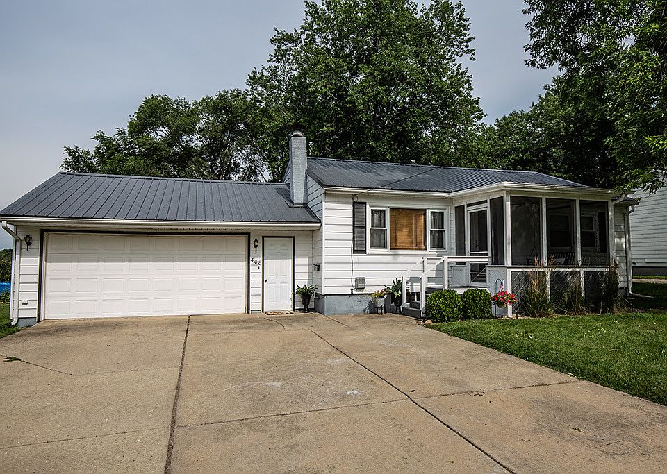 1st image of 408 Oakdale St