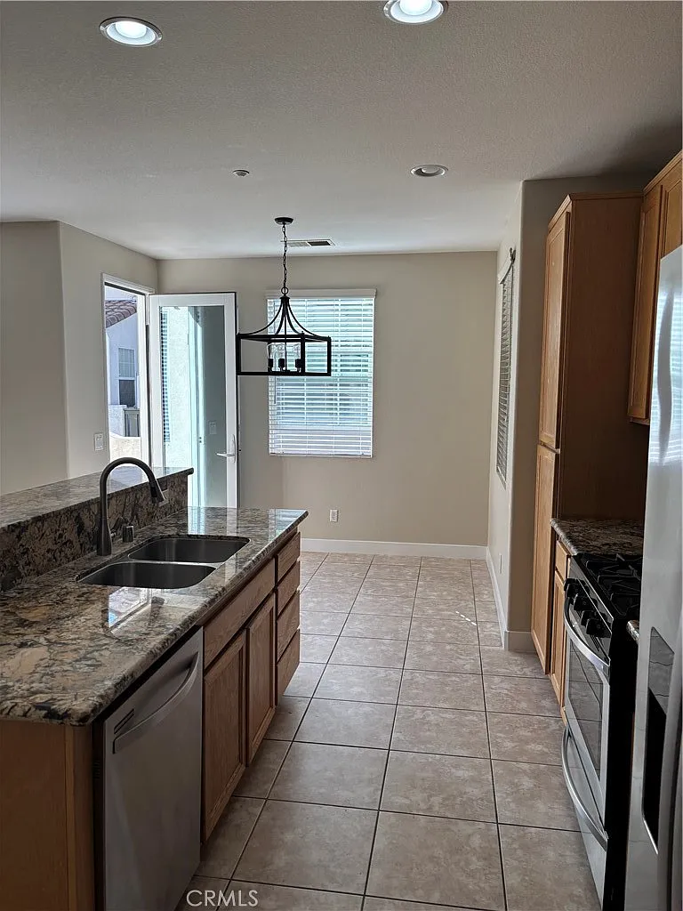 Building Photo - 1305 Mother Lode Way #1