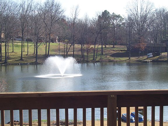 3rd image of 271 N Lake Dr