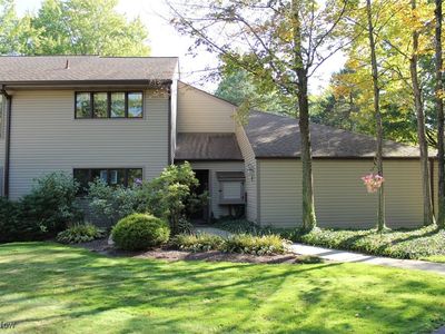 16595 Wren Rd #5F, Chagrin Falls, OH, 44023