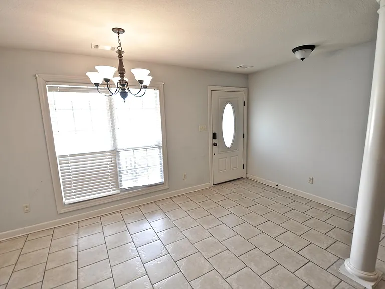 3617 Lexee Dr — Photo 3