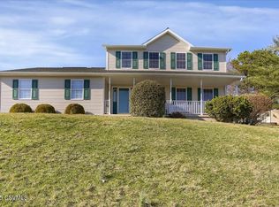 11 Crescent Hollow Rd, Lewisburg, PA 17837