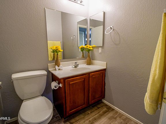 5th image of 2904 S 92nd Drive