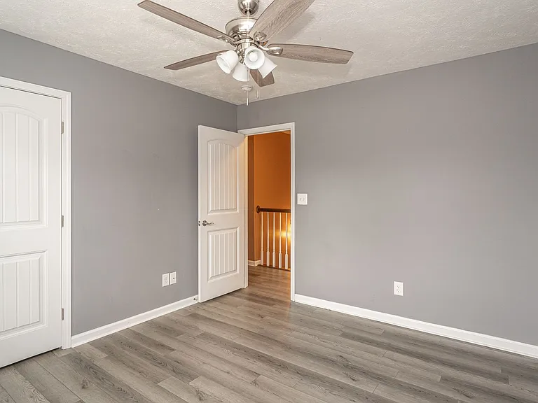 4032 Newgate St — Photo 28