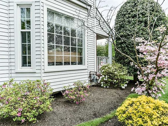 3rd image of 13348 Glen Taylor Ln