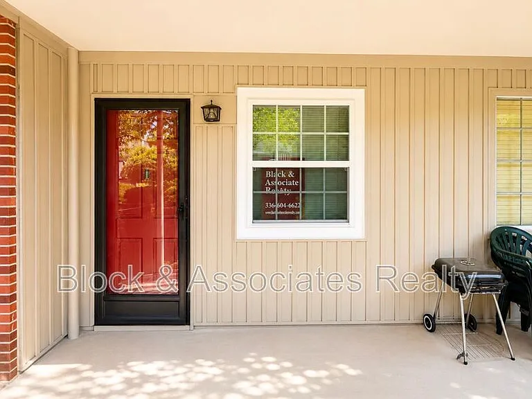 3830 D Country Club Rd — Photo 2