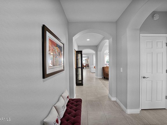2nd image of 610 E LADDOOS Avenue