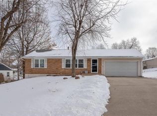 6409 N Main St, Gladstone, MO 64118