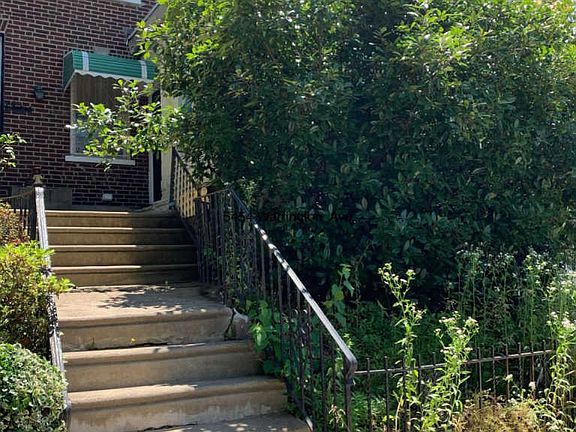 2nd image of 5454 Warrington Ave