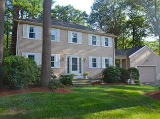 7 Cobblestone Dr, Franklin, MA 02038